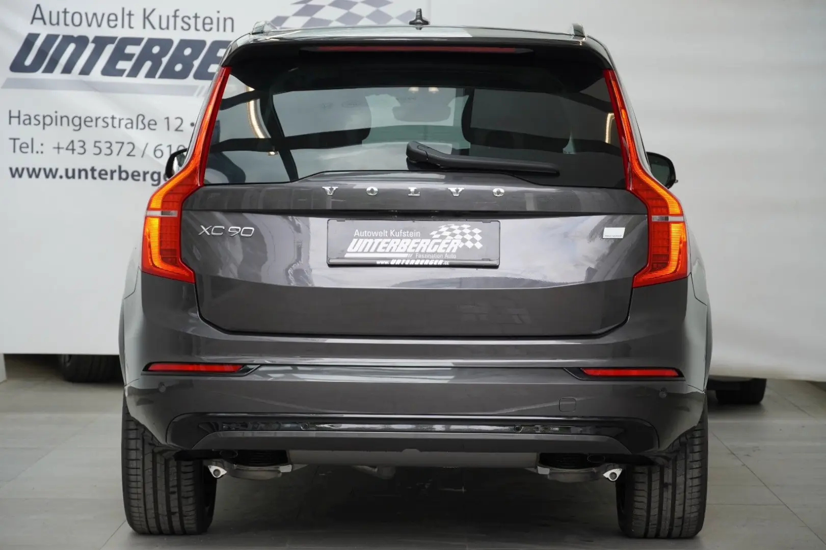 XC90 T8 Ultra Dark Recharge Plug-In Hybrid AWD