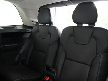 XC90 T8 Ultra Dark Recharge Plug-In Hybrid AWD