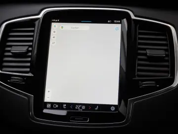 XC90 T8 Ultra Dark Recharge Plug-In Hybrid AWD