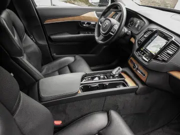XC90 Inscription AWD B5 Diesel EU6d StandHZG AHK