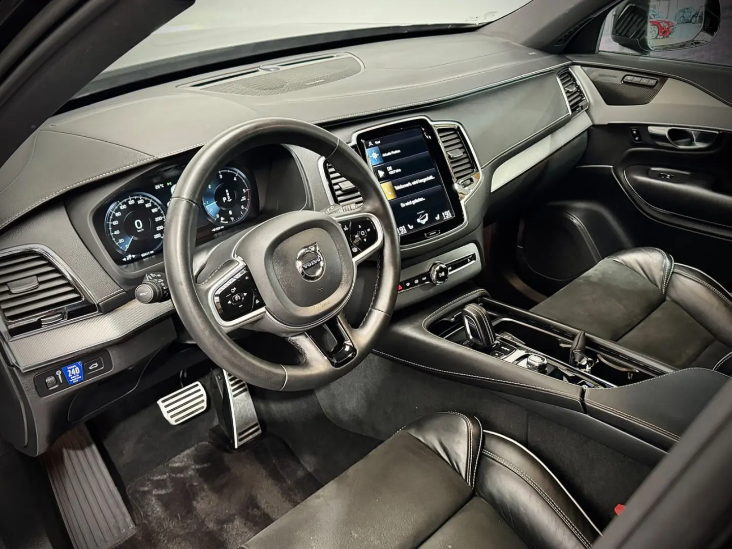 XC90*R-DESIGN*AWD*LED*7SITZER*BLIS*1.HAND*