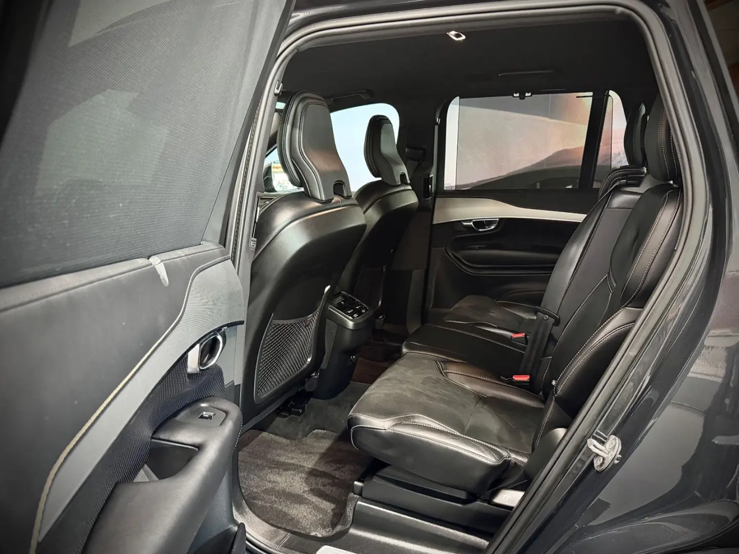 XC90*R-DESIGN*AWD*LED*7SITZER*BLIS*1.HAND*