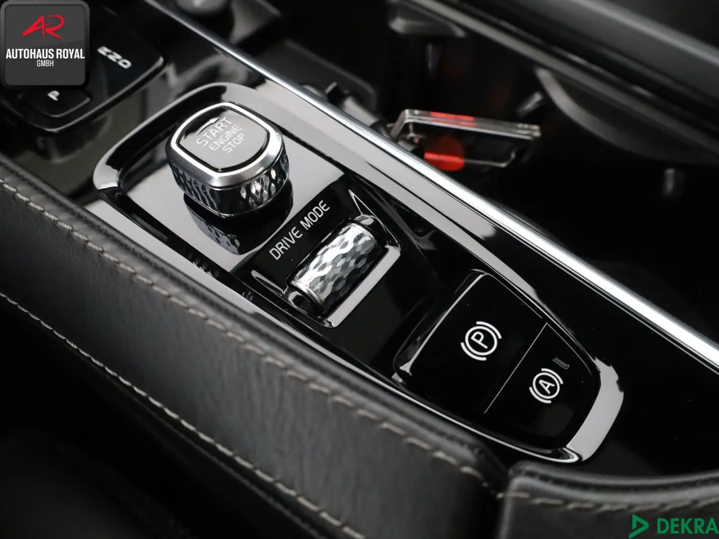 XC 90 T8 AWD RECHARGE R DESIGN 7 SITZE FOUR-C,SH