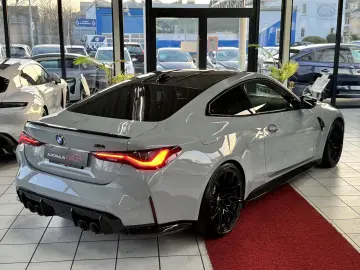 M4 Competition Carbon Schalensitze