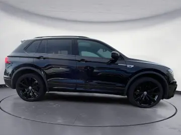Tiguan R-Line Black Style 2.0 TSI LED/NAVI/STHZ/