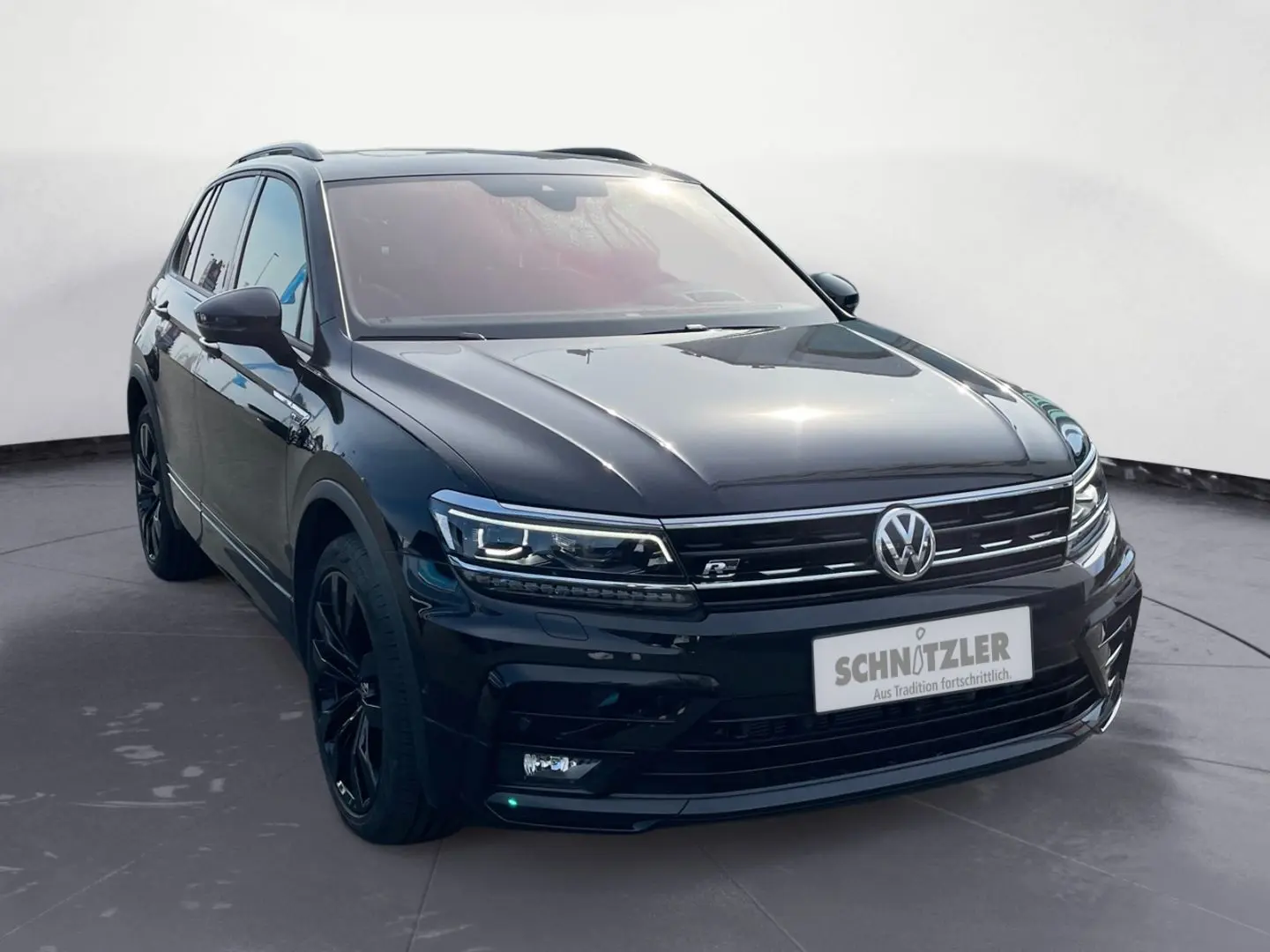 Tiguan R-Line Black Style 2.0 TSI LED/NAVI/STHZ/