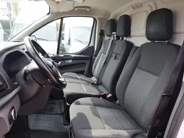FORD TRANSIT CUSTOM L2H1 2.0D