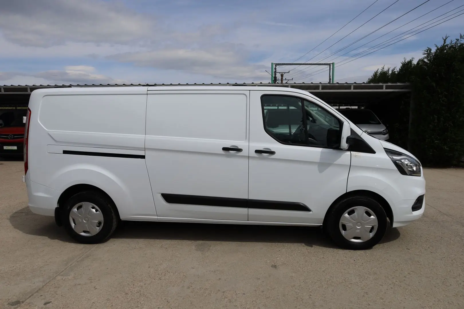 FORD TRANSIT CUSTOM L2H1 2.0D