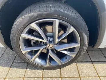 Kodiaq 2.0 TDI Sportline 4x4 DSG AHK Pano.Leder