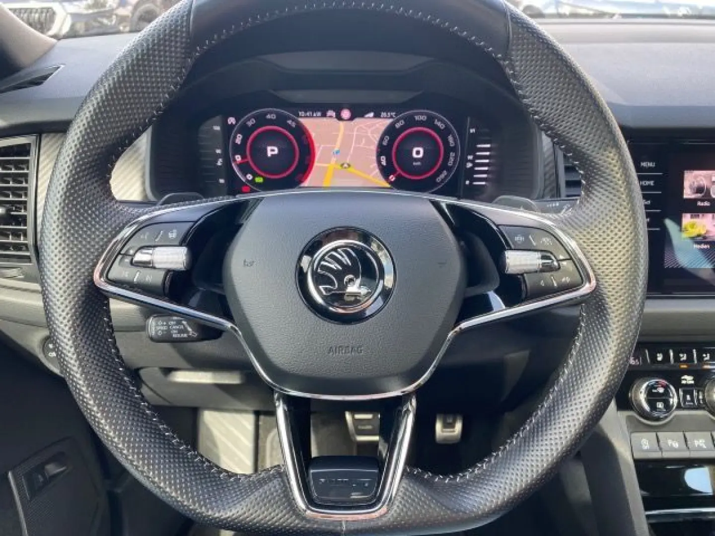 Kodiaq 2.0 TDI Sportline 4x4 DSG AHK Pano.Leder