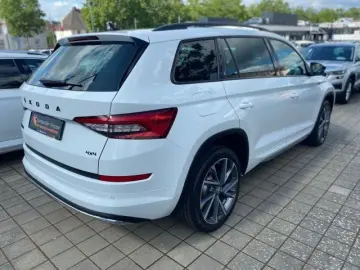 Kodiaq 2.0 TDI Sportline 4x4 DSG AHK Pano.Leder