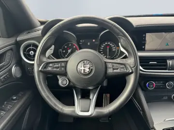 Stelvio 2.2 Diesel Q4 Veloce *Pano*Navi*Premium*