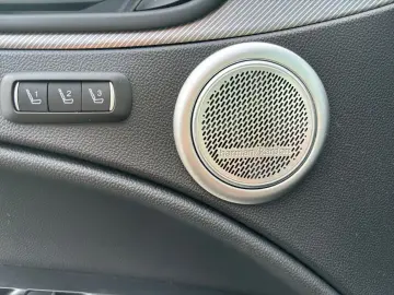 Stelvio 2.2 Diesel Q4 Veloce *Pano*Navi*Premium*