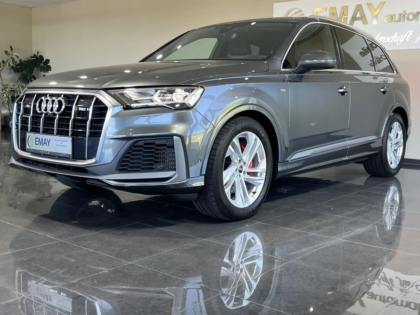 Q7 55 TFSI quattro S line //Leder/LED/Head-UP//