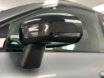 XC60 R Design T8  Recharge Plug-In Hybrid AWD