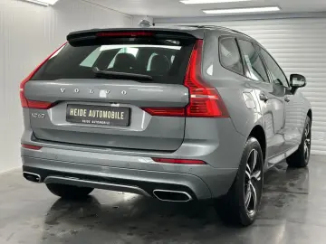 XC60 R Design T8  Recharge Plug-In Hybrid AWD