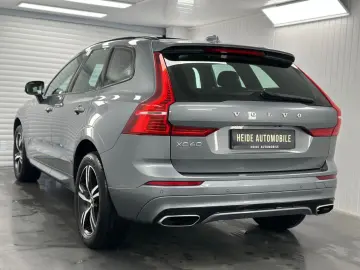 XC60 R Design T8  Recharge Plug-In Hybrid AWD