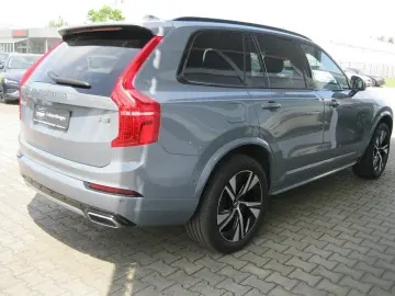 XC90 B6 Benzin R-Design XC90 B6 Benzin R-Design