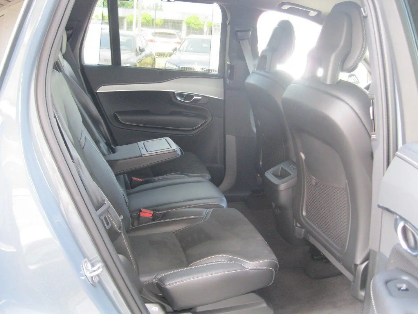 XC90 B6 Benzin R-Design XC90 B6 Benzin R-Design