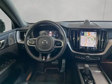 XC60 T8 Twin-Engine AWD R-Design Glasd 22'' Head