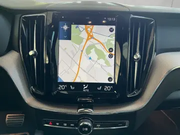 XC60 T8 Twin-Engine AWD R-Design Glasd 22'' Head