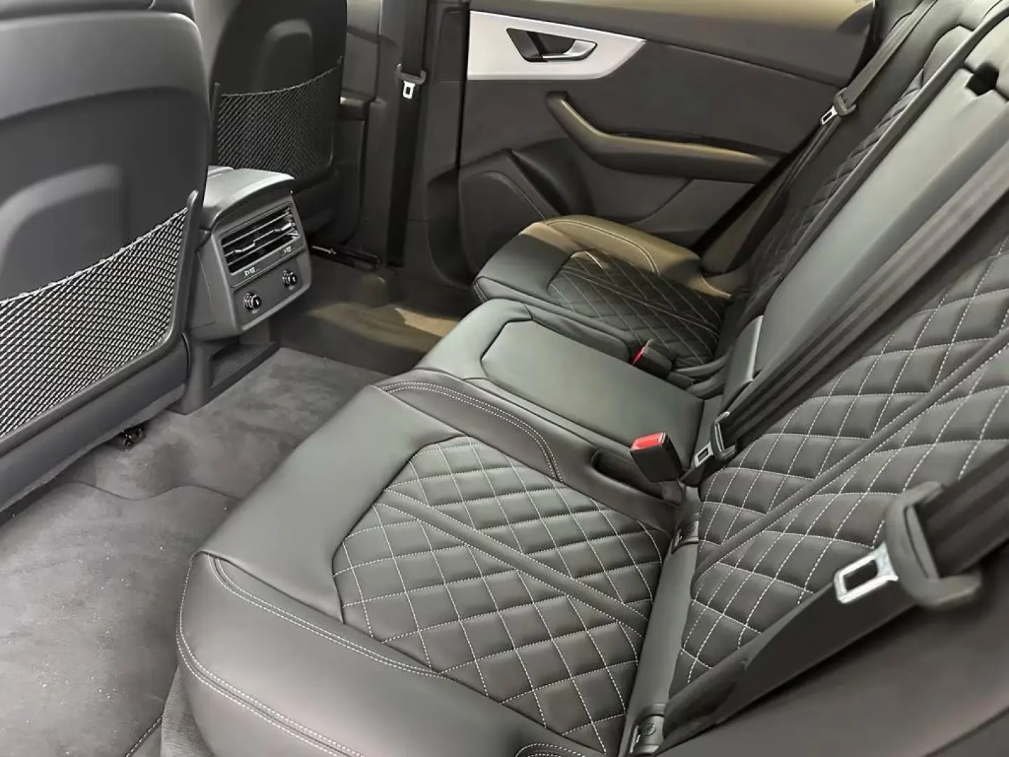 Audi Q8 50TDI Facelift/sw-sw/SLine