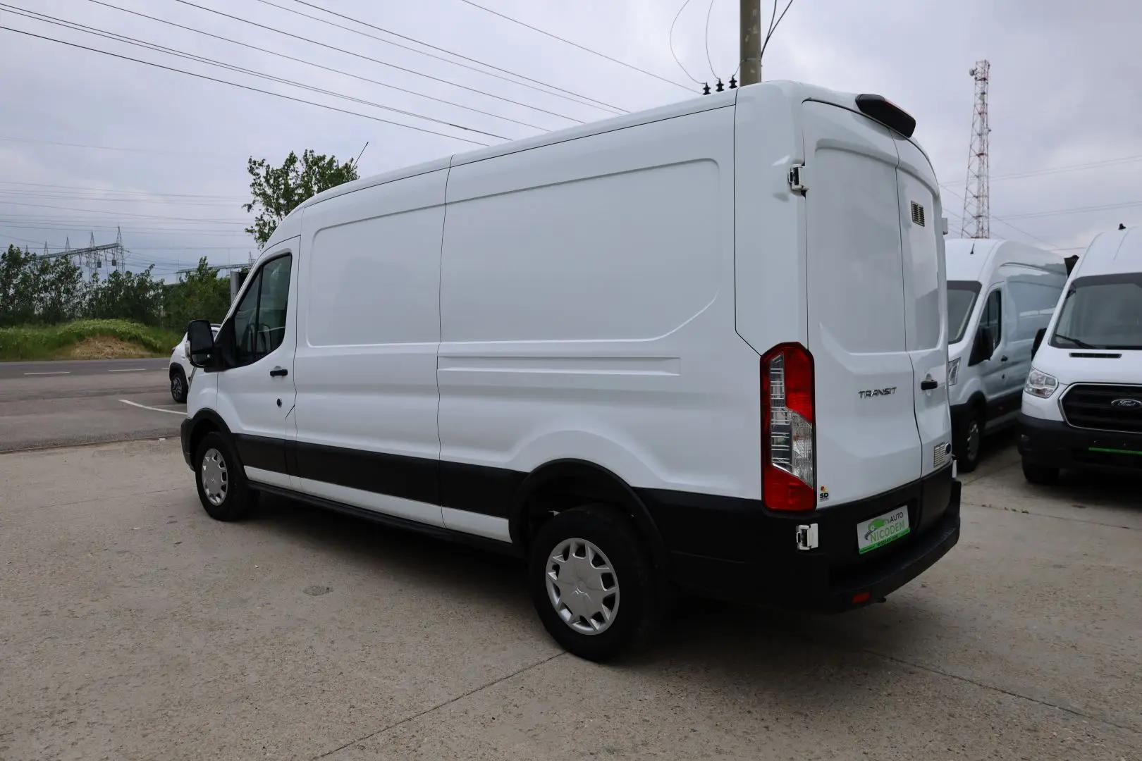 FORD TRANSIT L3H2 130CP TRACTIUNE SPATE