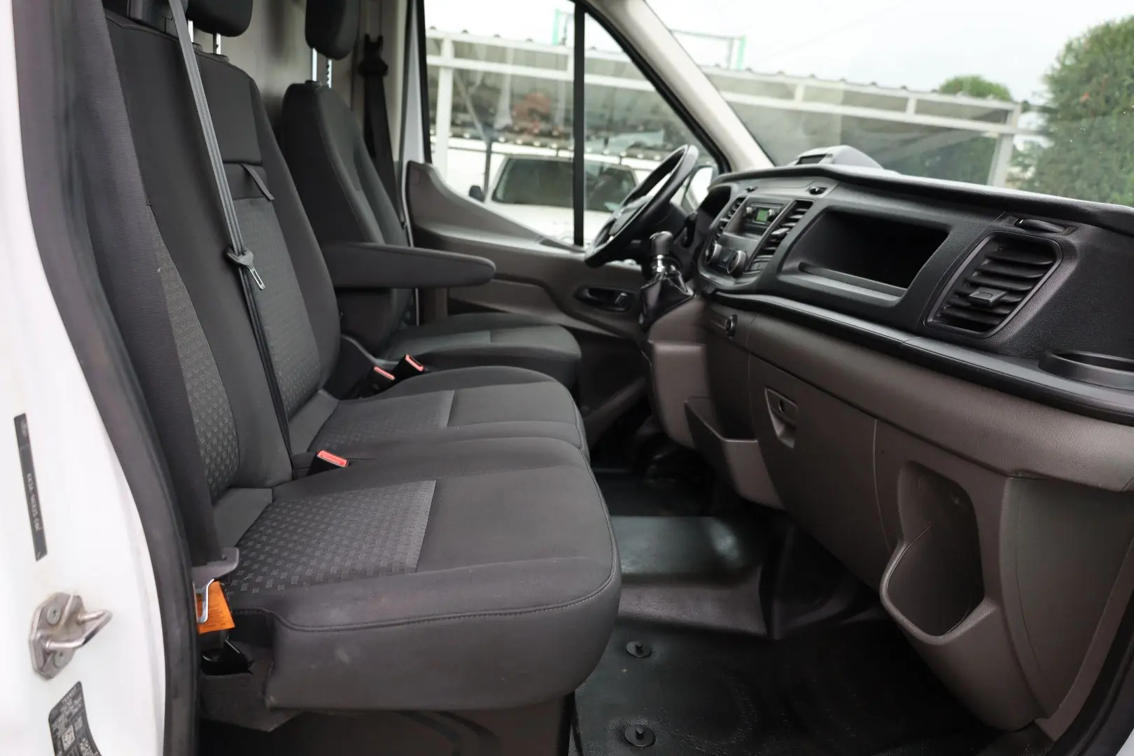 FORD TRANSIT L3H2 130CP TRACTIUNE SPATE