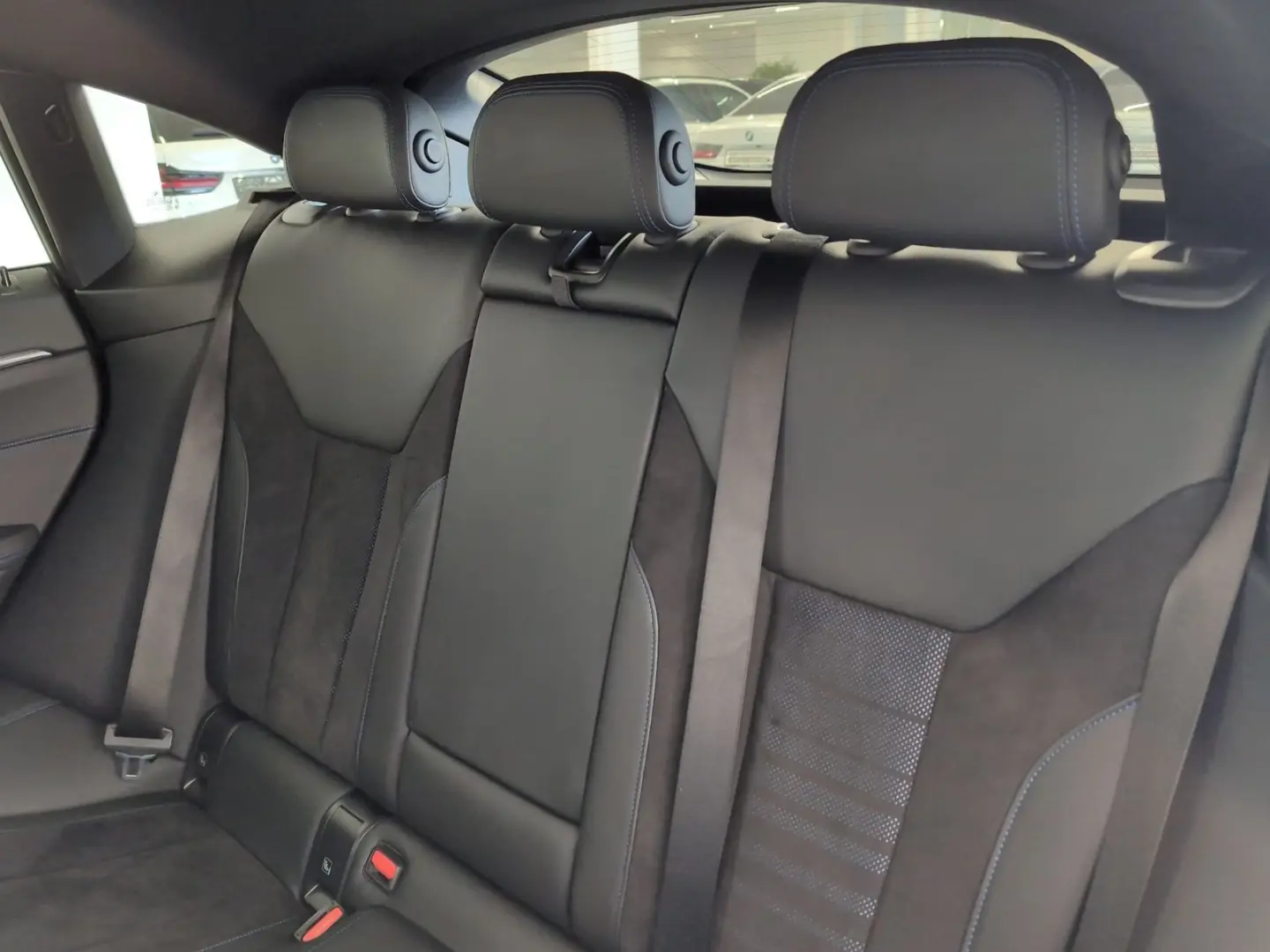 430i Gran Coupé M Sport HiFi/DAB/SHZ HiFi/DAB/SH