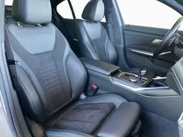 M340i xDrive 19