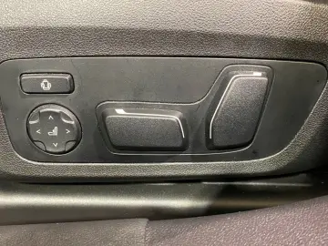 M340i xDrive Limousine Standhzg DA PA 360° HUD
