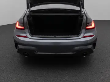 330i xD M Sport Kamera Laser HUD DAB Komfort 19