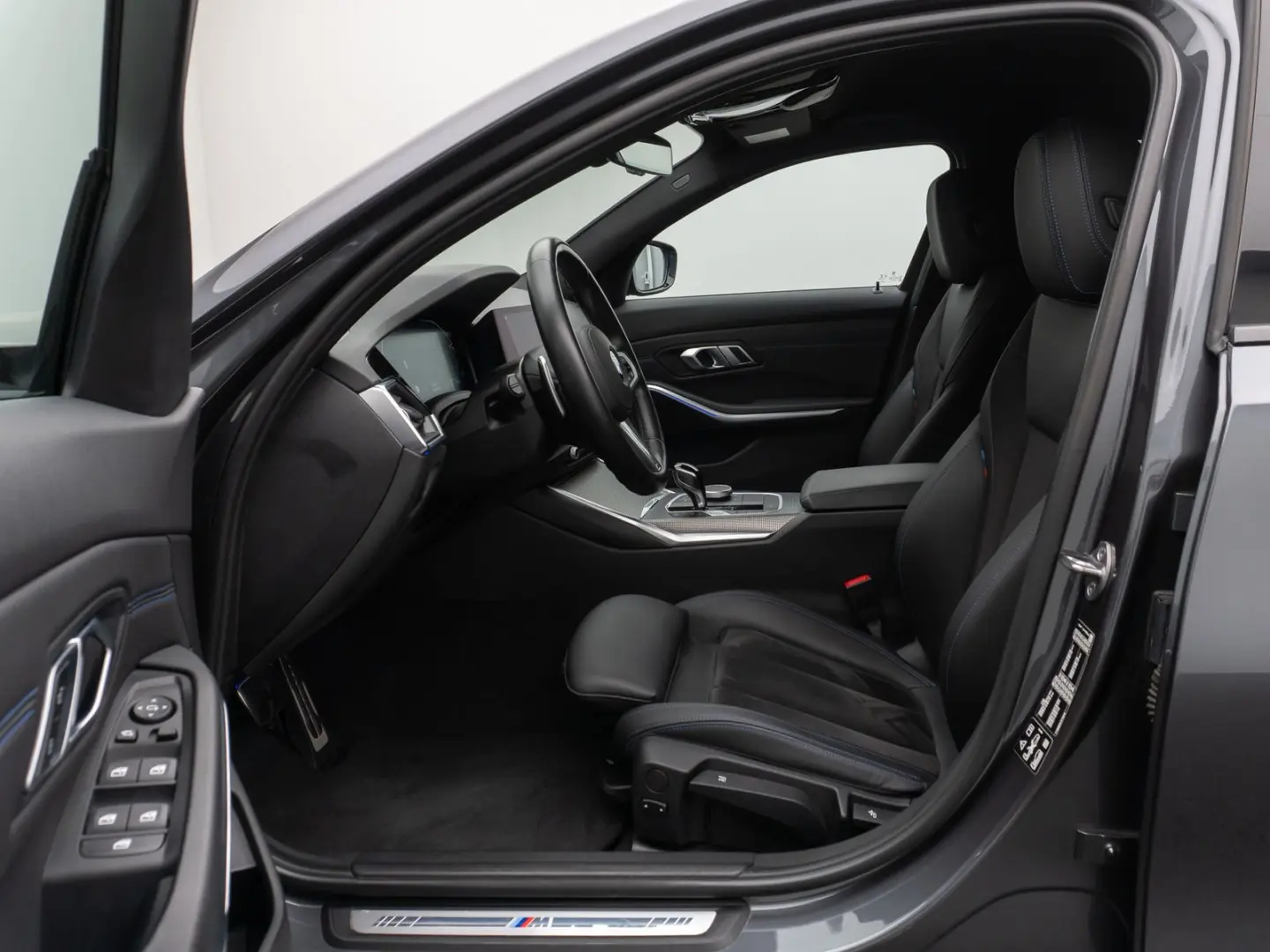 330i xD M Sport Kamera Laser HUD DAB Komfort 19