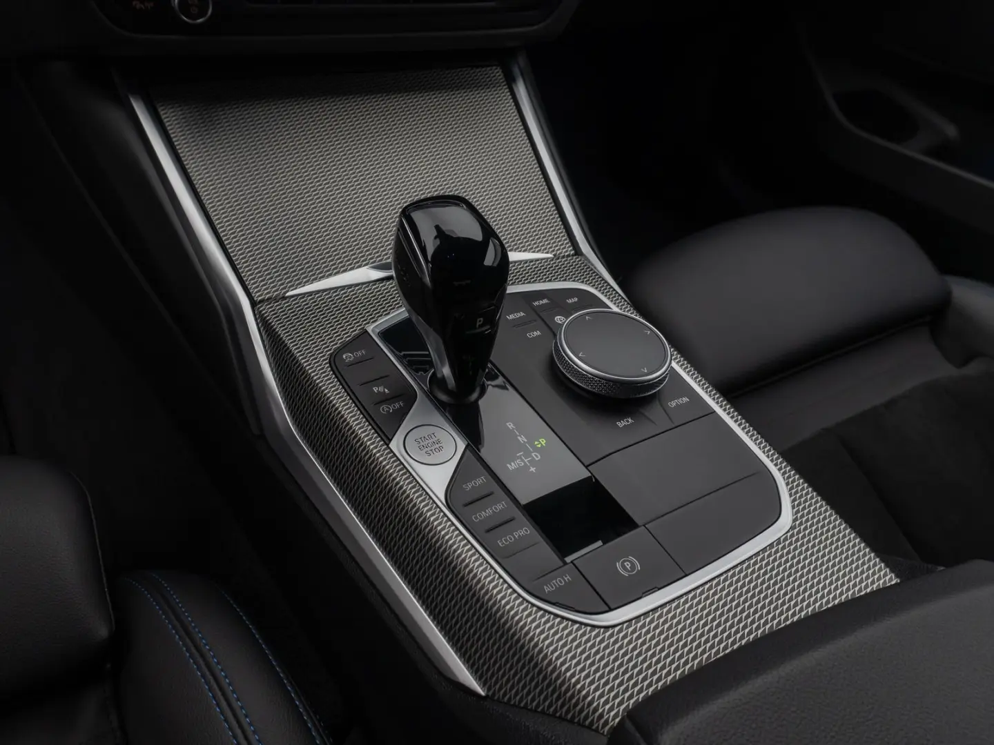 330i xD M Sport Kamera Laser HUD DAB Komfort 19