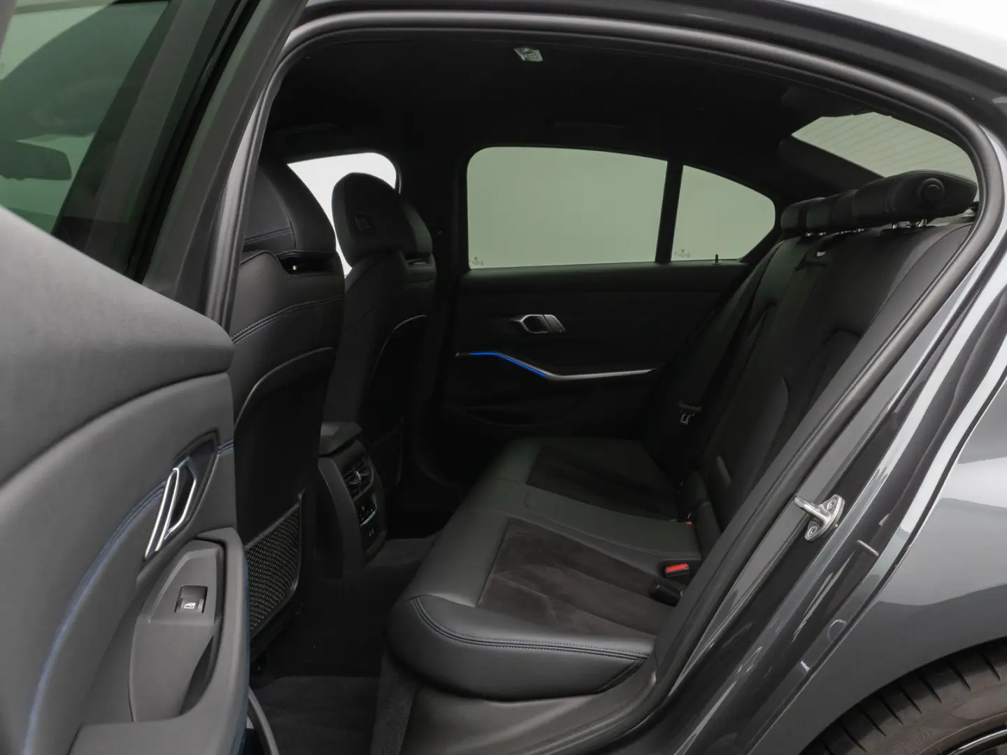 330i xD M Sport Kamera Laser HUD DAB Komfort 19