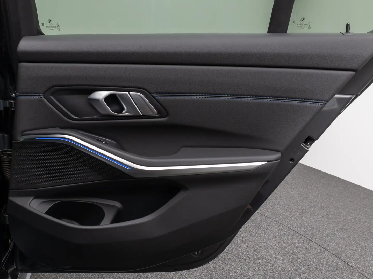 330i xD M Sport Kamera Laser HUD DAB Komfort 19