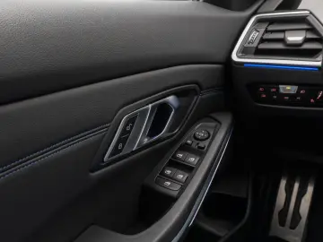 330i xD M Sport Kamera Laser HUD DAB Komfort 19
