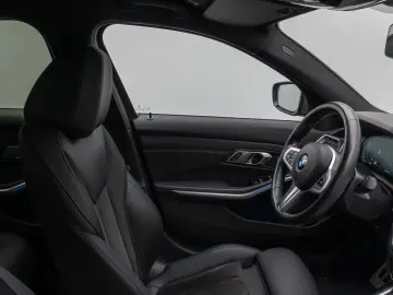 330i xD M Sport Kamera Laser HUD DAB Komfort 19