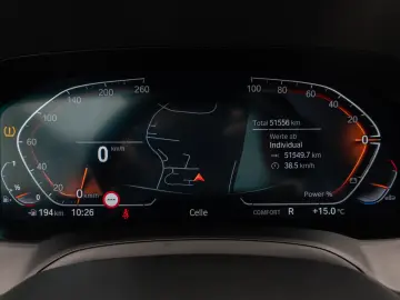 330i xD M Sport Kamera Laser HUD DAB Komfort 19