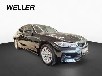 330i xDrive Limousine PDC LCP DAB Glasdach Navi