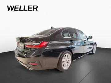 330i xDrive Limousine PDC LCP DAB Glasdach Navi