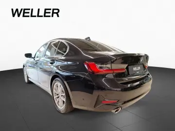 330i xDrive Limousine PDC LCP DAB Glasdach Navi