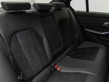330i xD M Sport Kamer DAB HiFi Stop&Go Alarm 19
