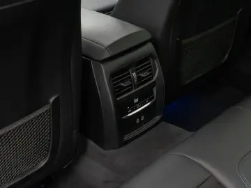 330i xD M Sport Kamer DAB HiFi Stop&Go Alarm 19