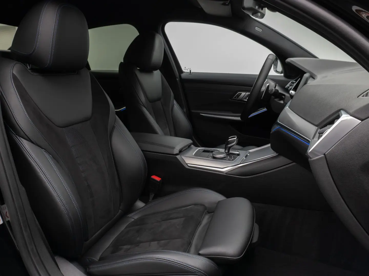 330i xD M Sport Kamer DAB HiFi Stop&Go Alarm 19