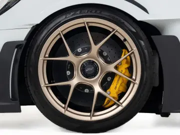 911 GT3 RS - Weissach - PCCB - Clubsport - Lift
