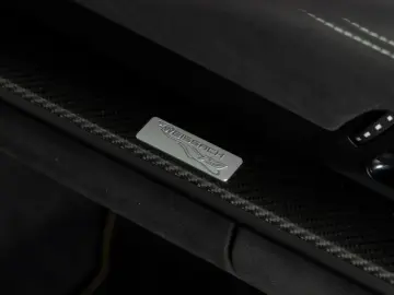 911 GT3 RS - Weissach - PCCB - Clubsport - Lift