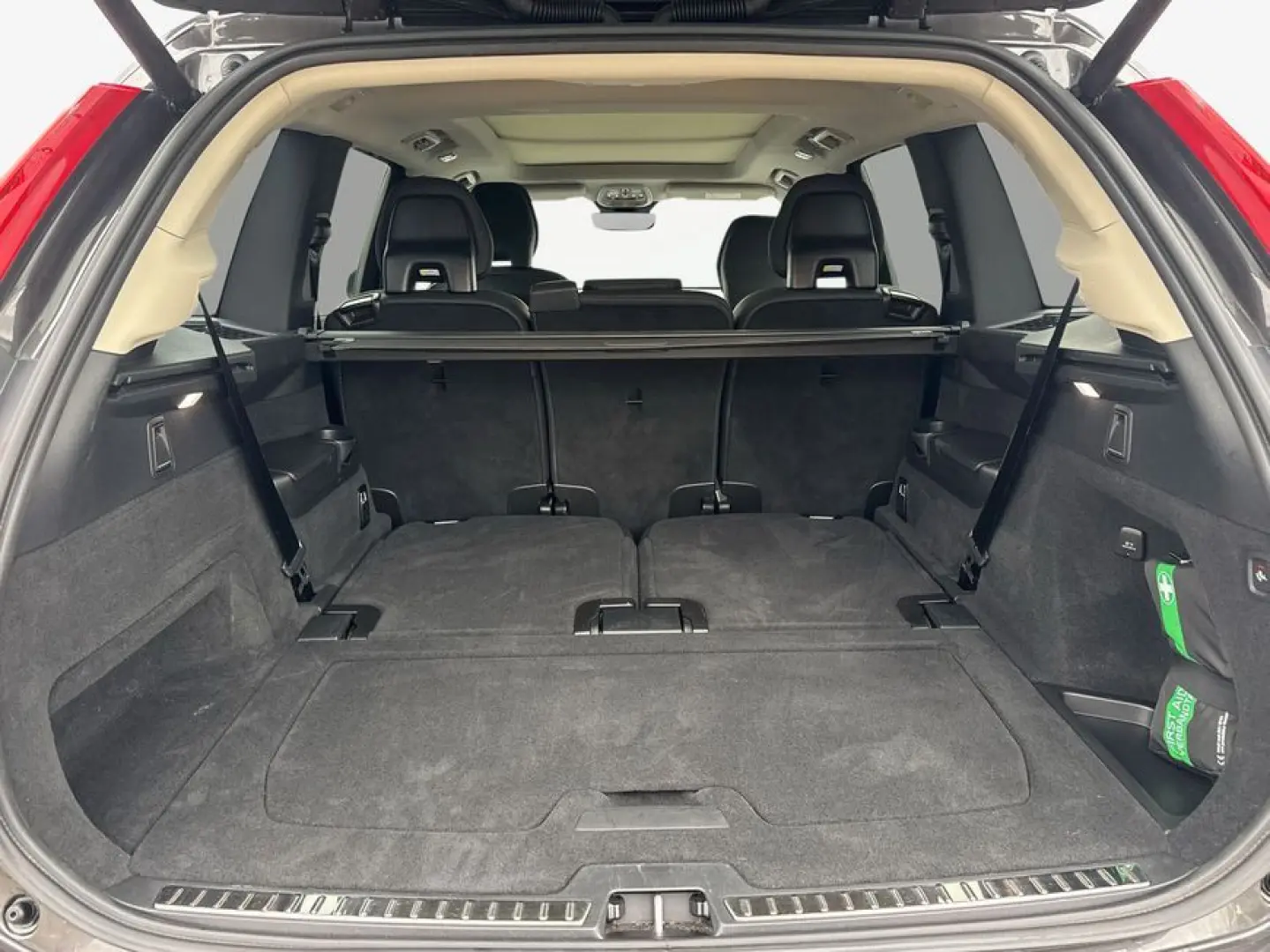 XC90 B5 AWD Plus-Bright 7Sitzer Glasd 360° Stand
