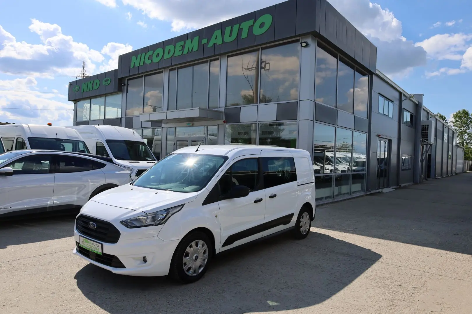 FORD TRANSIT CONNECT 5 LOCURI 1.5 TDCI