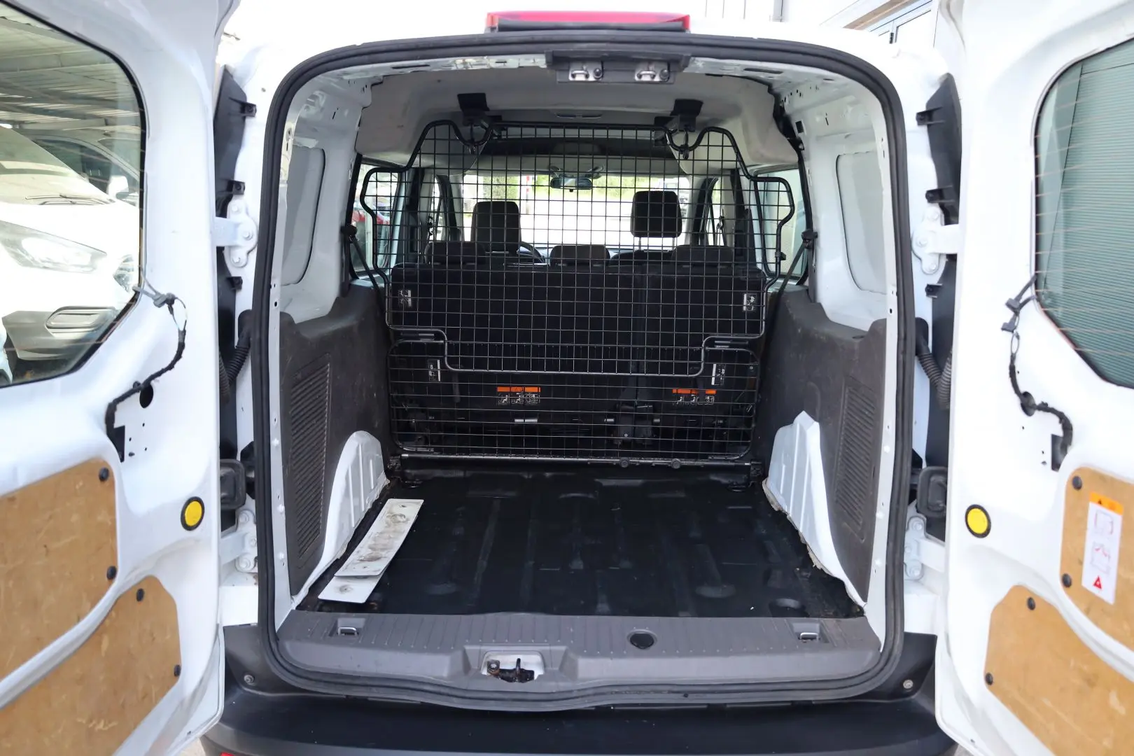 FORD TRANSIT CONNECT 5 LOCURI 1.5 TDCI
